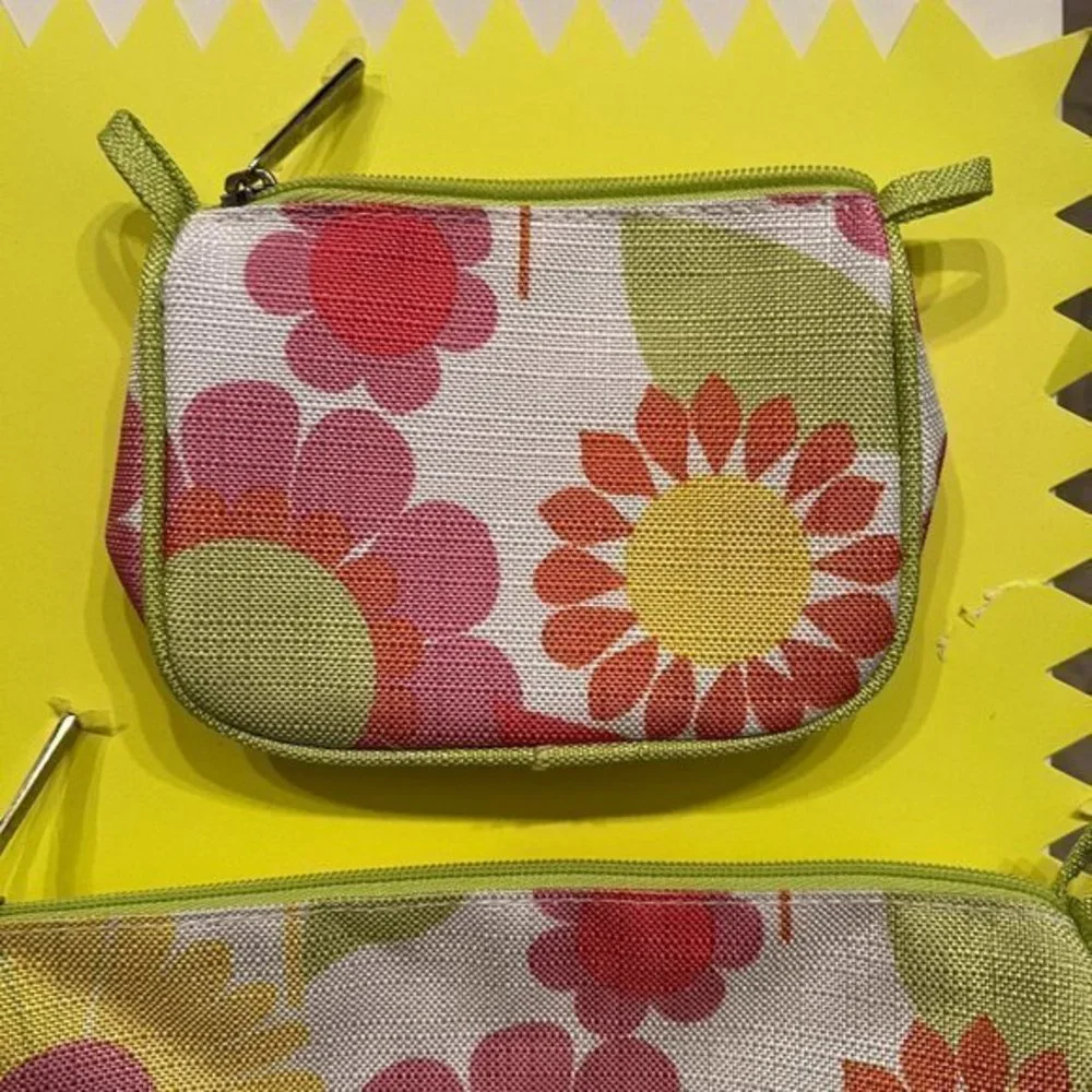 Sold Clinique‎ Cosmetic Bags - set of 2 - new (Home dec-x)